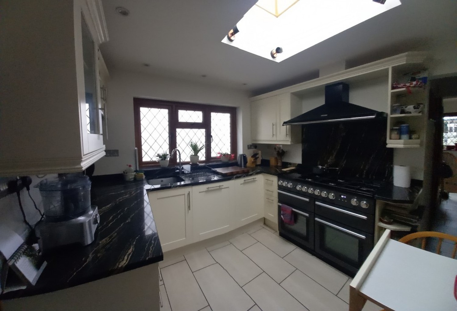 2 bedroom House for Sale West Street, Warminster