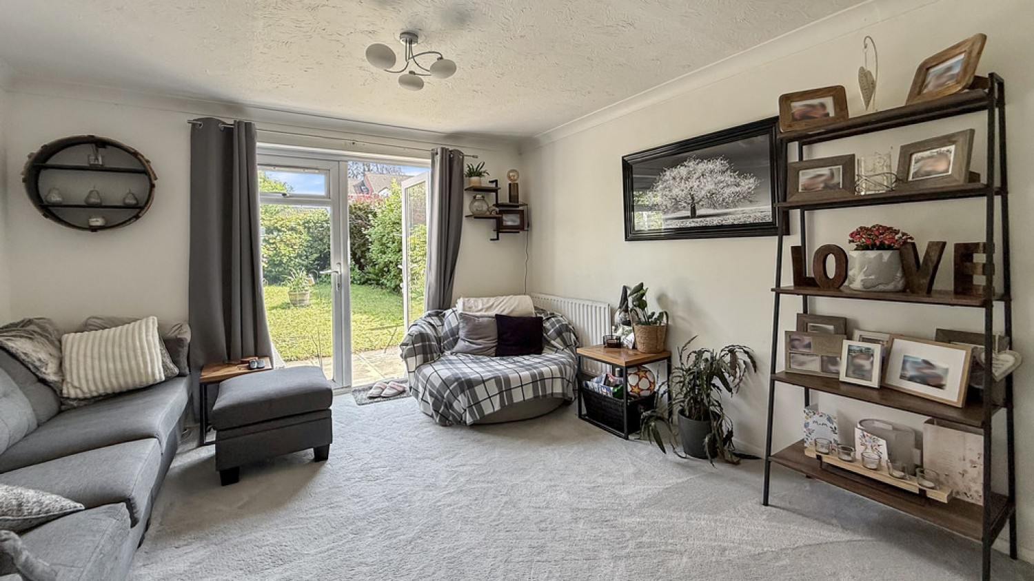 Camellia Drive, Warminster