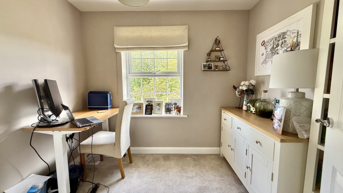 Knapp Close, Westbury