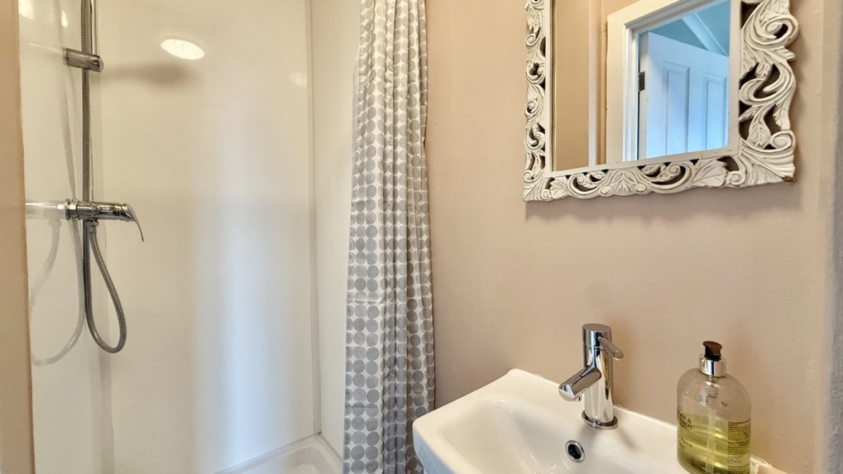 Snarlton Lane, Melksham