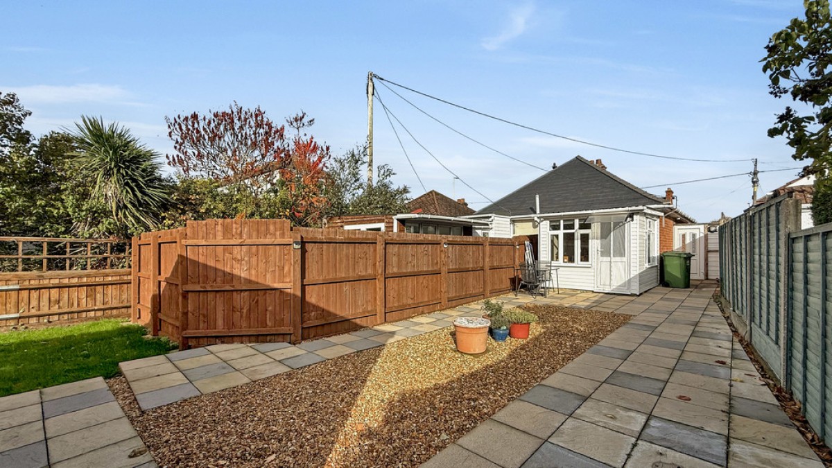 Station Road, Westbury