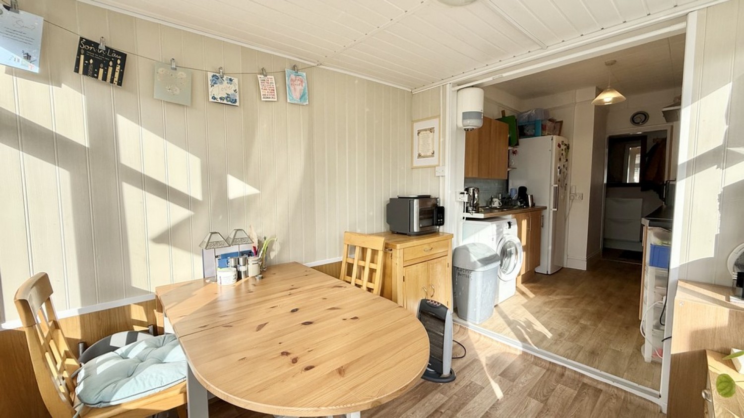 Station Road, Westbury