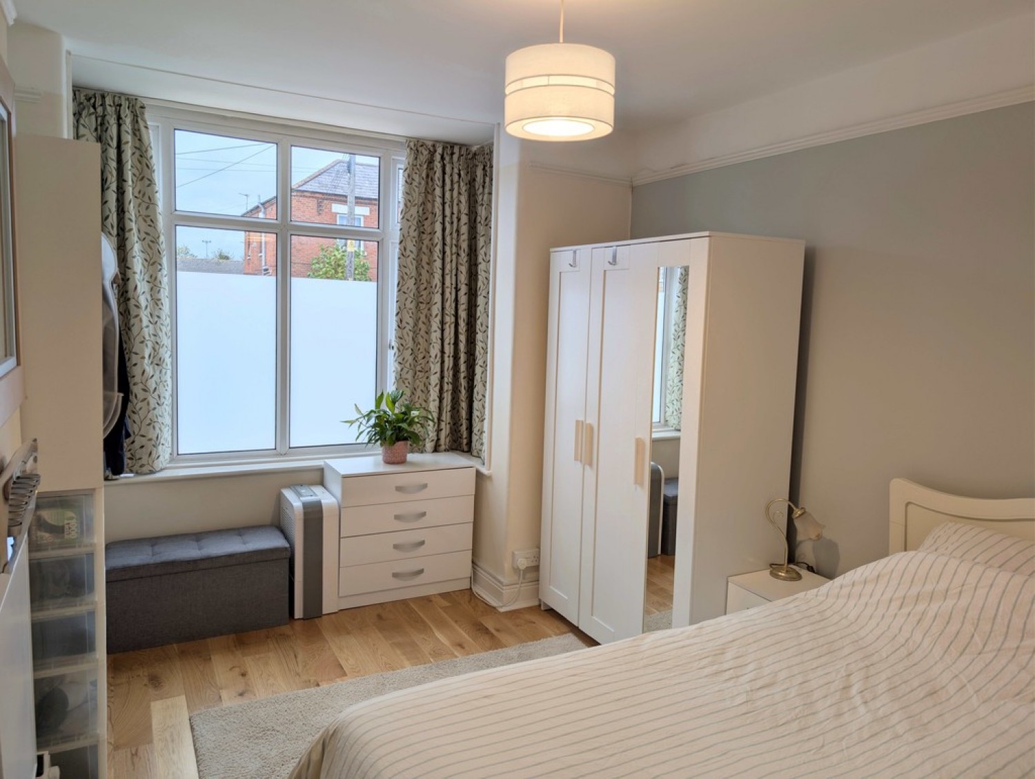 Station Road, Westbury