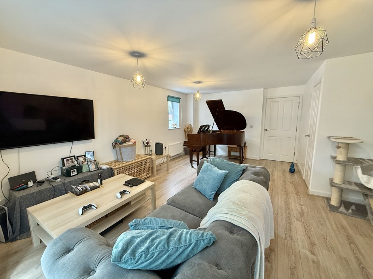 Cossington Square, Westbury