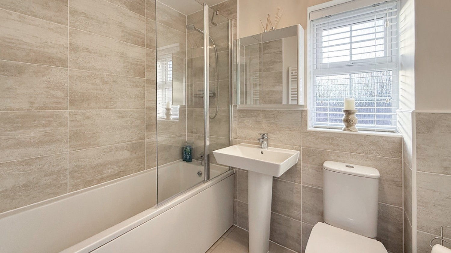 4 bedroom House for Sale Freestone Grove, Westbury