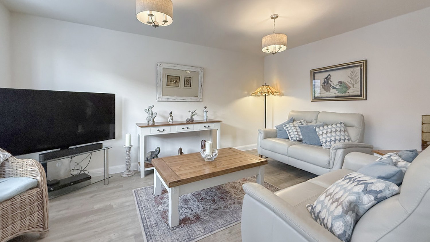 4 bedroom House for Sale Freestone Grove, Westbury