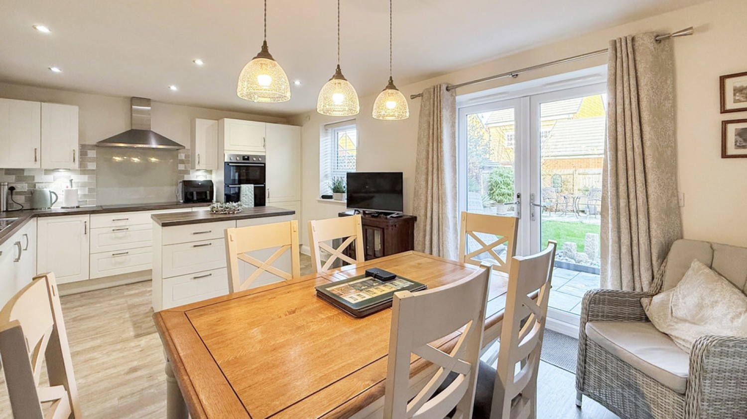 4 bedroom House for Sale Freestone Grove, Westbury