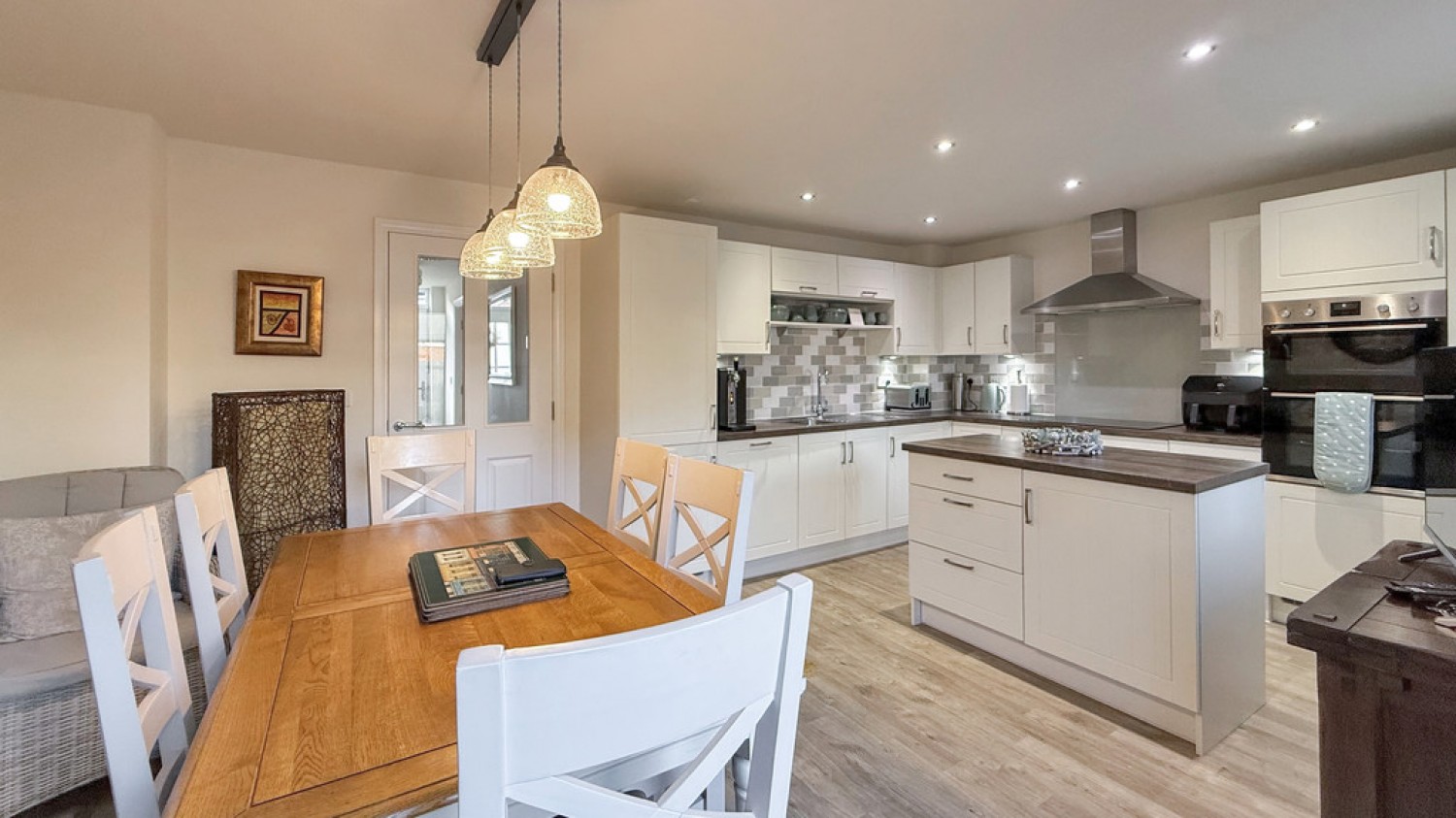 4 bedroom House for Sale Freestone Grove, Westbury