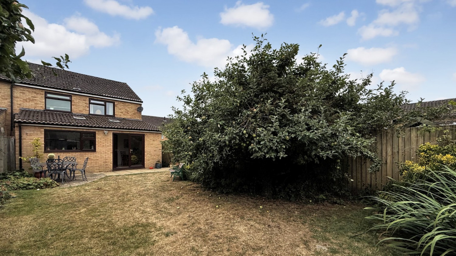 4 bedroom House for Sale Chestnut Close, Frome