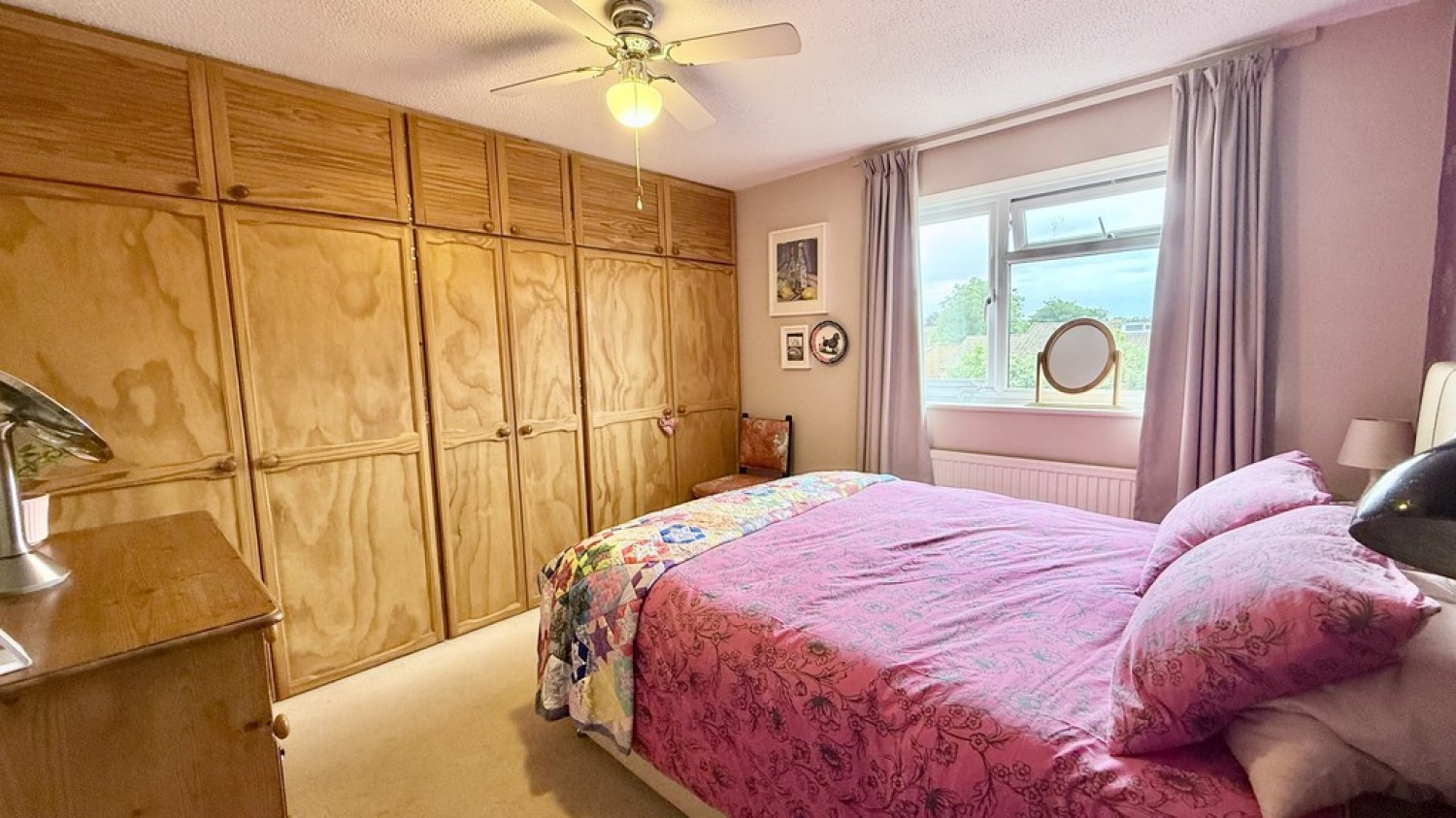 4 bedroom House for Sale Chestnut Close, Frome