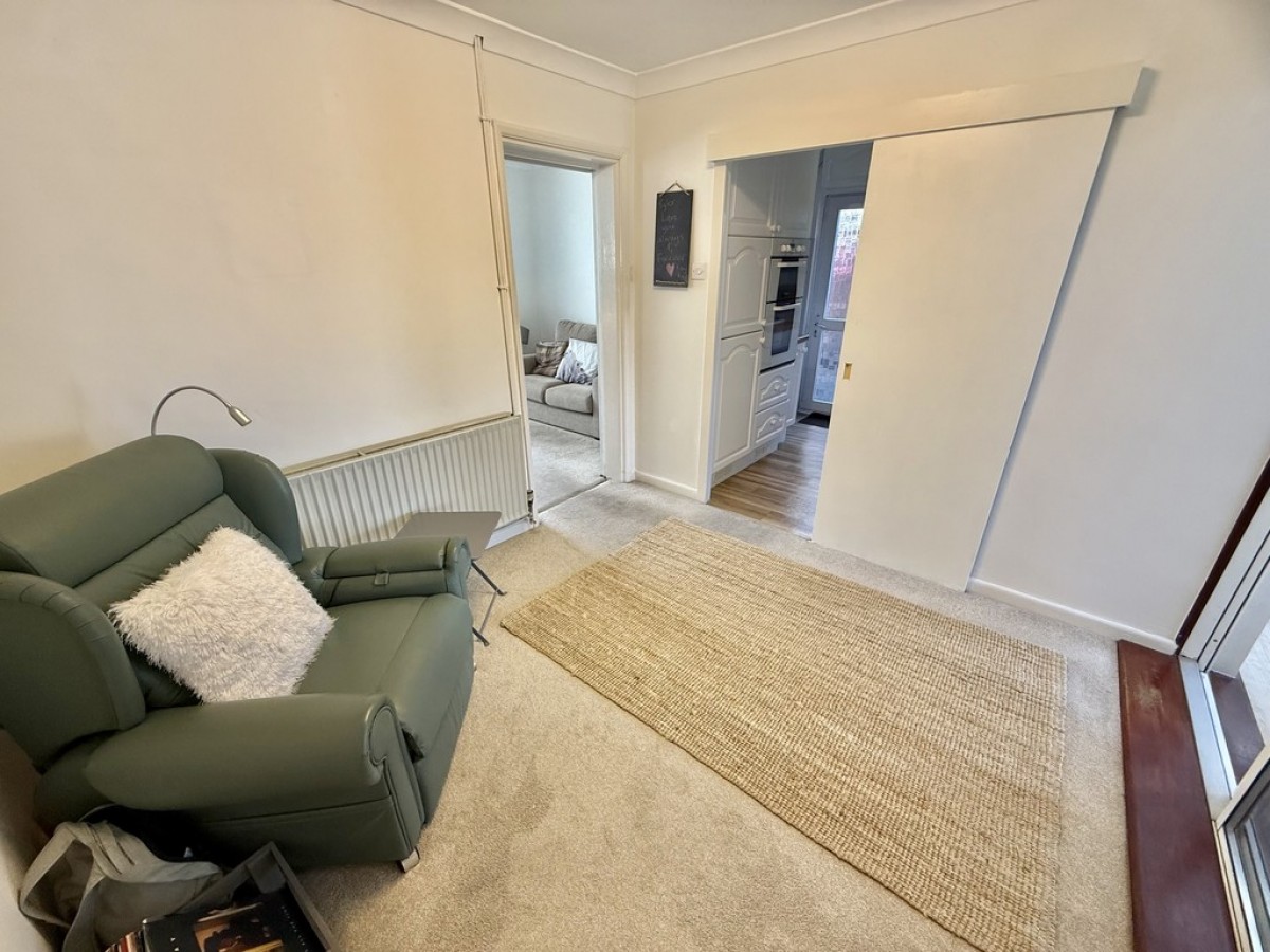 West Parade, Warminster