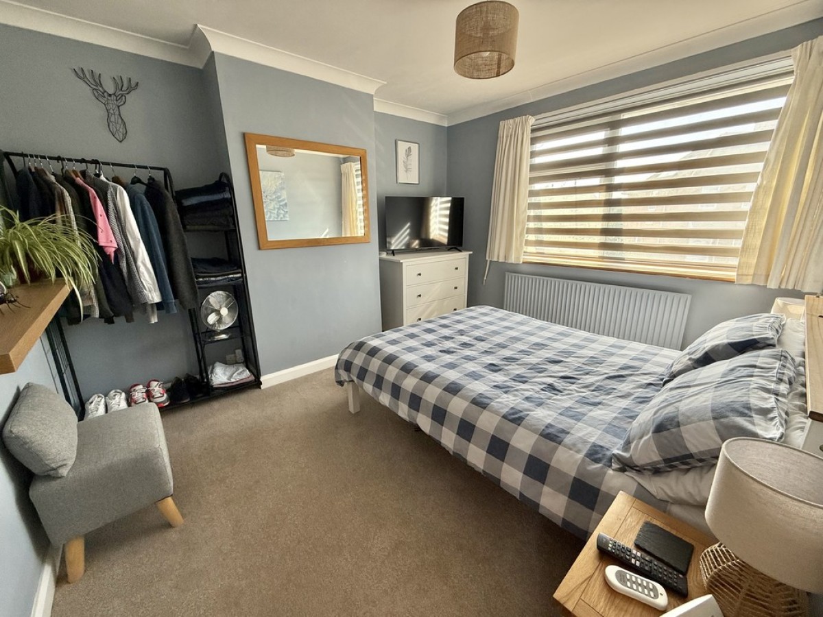 West Parade, Warminster