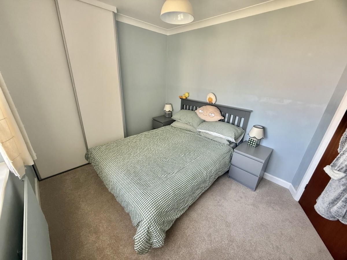 West Parade, Warminster