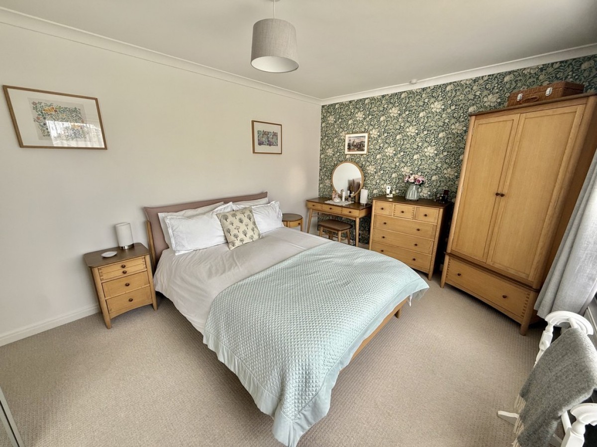 Leighton Green, Westbury
