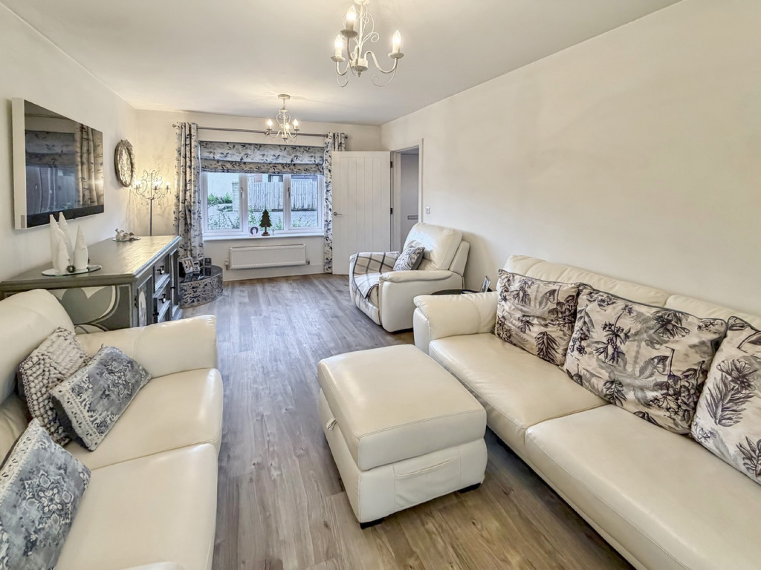 4 bedroom House in Roman Place, Westbury