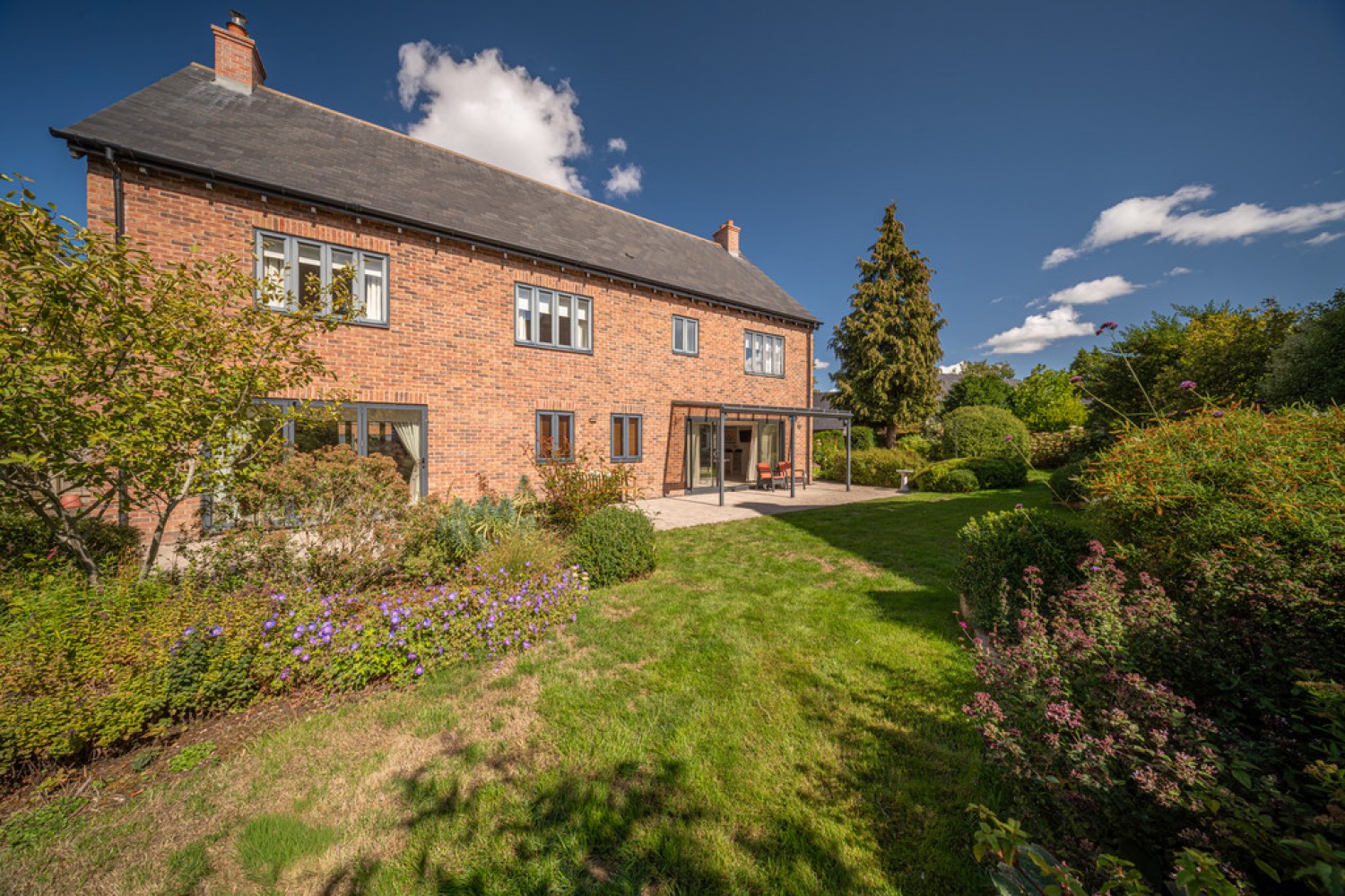 The Halve, Warminster