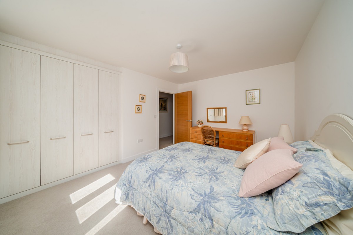 The Halve, Warminster