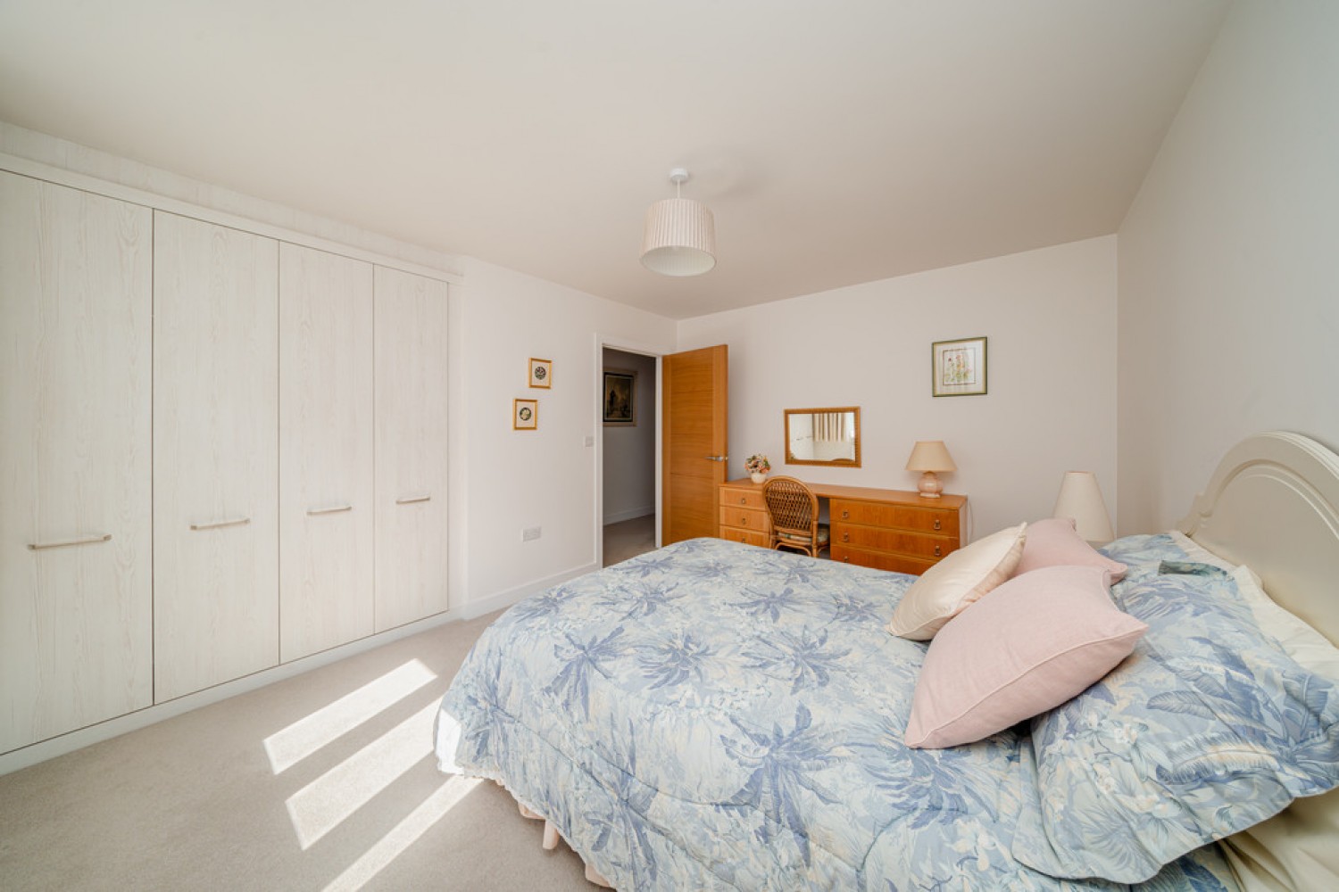 The Halve, Warminster