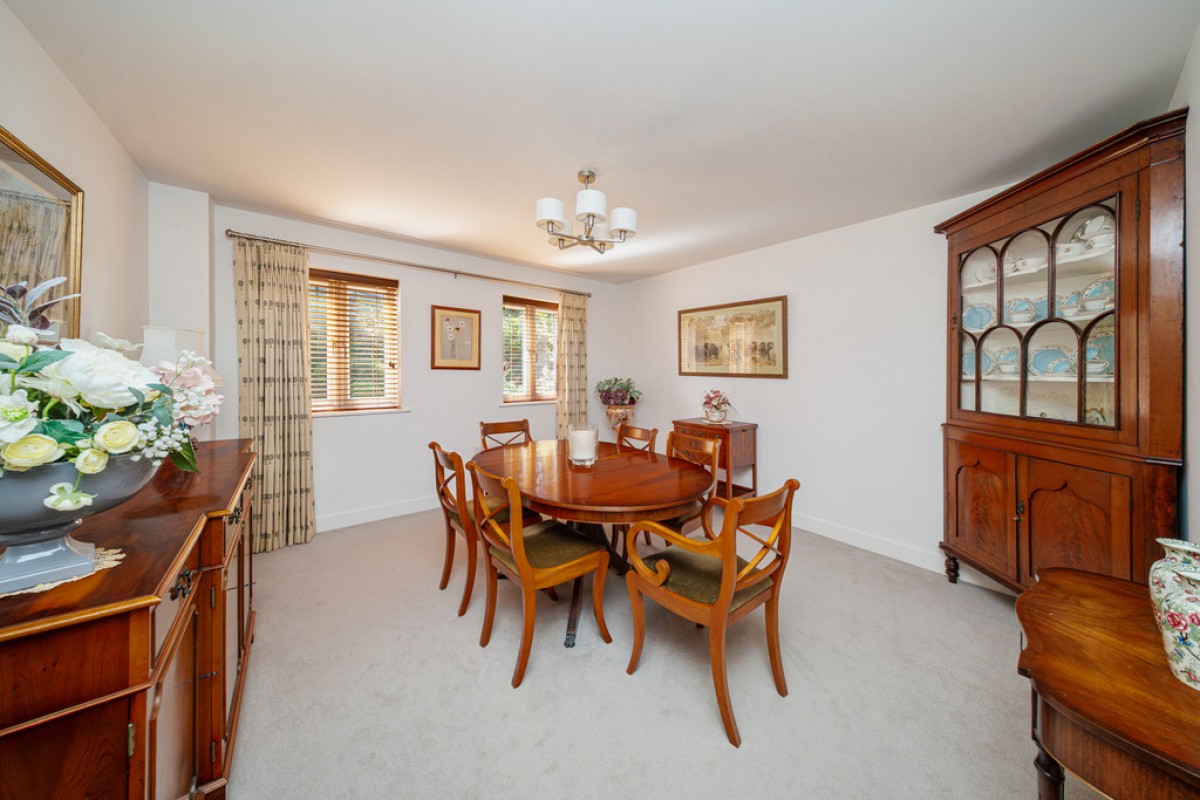 The Halve, Warminster