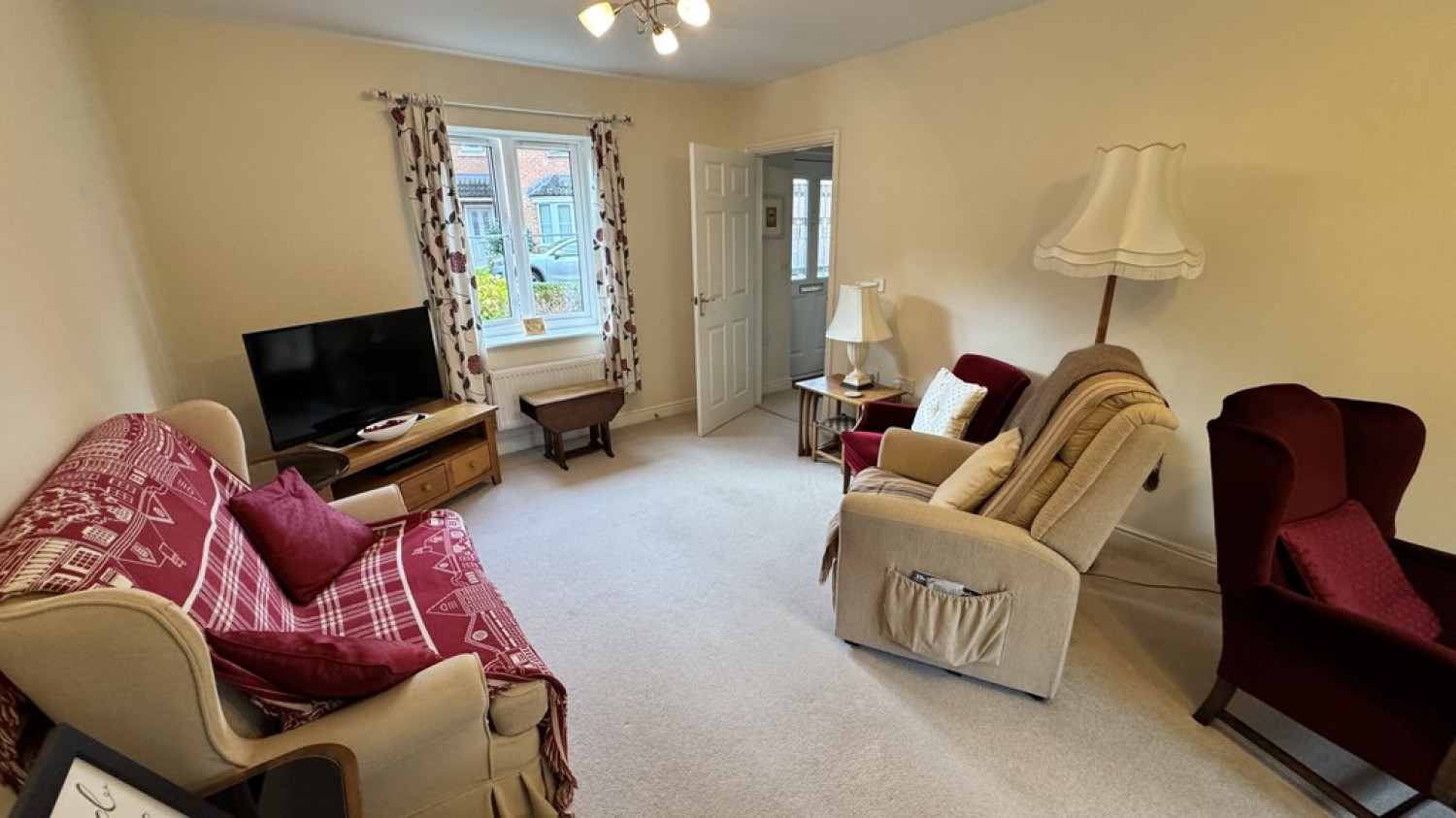 4 bedroom House in Suffolk Road, Westbury