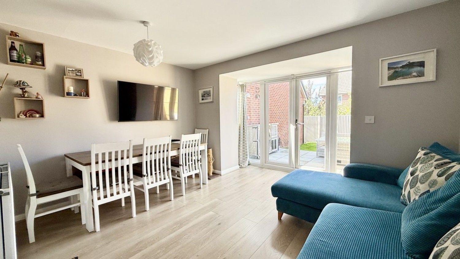 Uffington Place, Westbury