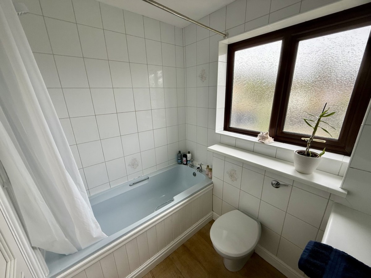 Norridge View, Warminster