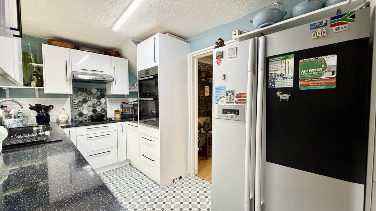 3 bedroom House for Sale The Circle, Dilton Marsh