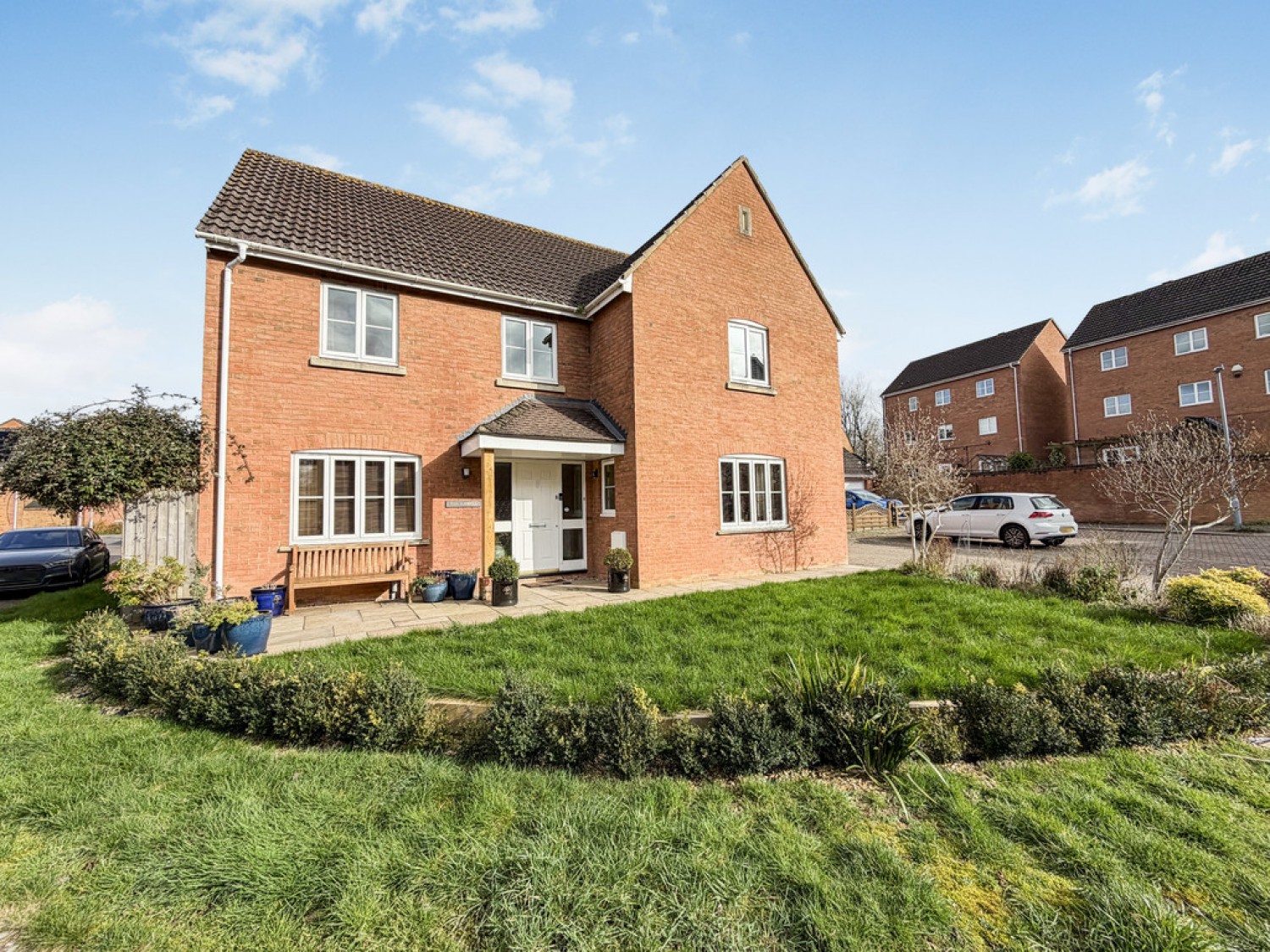 5 bedroom House for Sale Caspian Gardens, Westbury