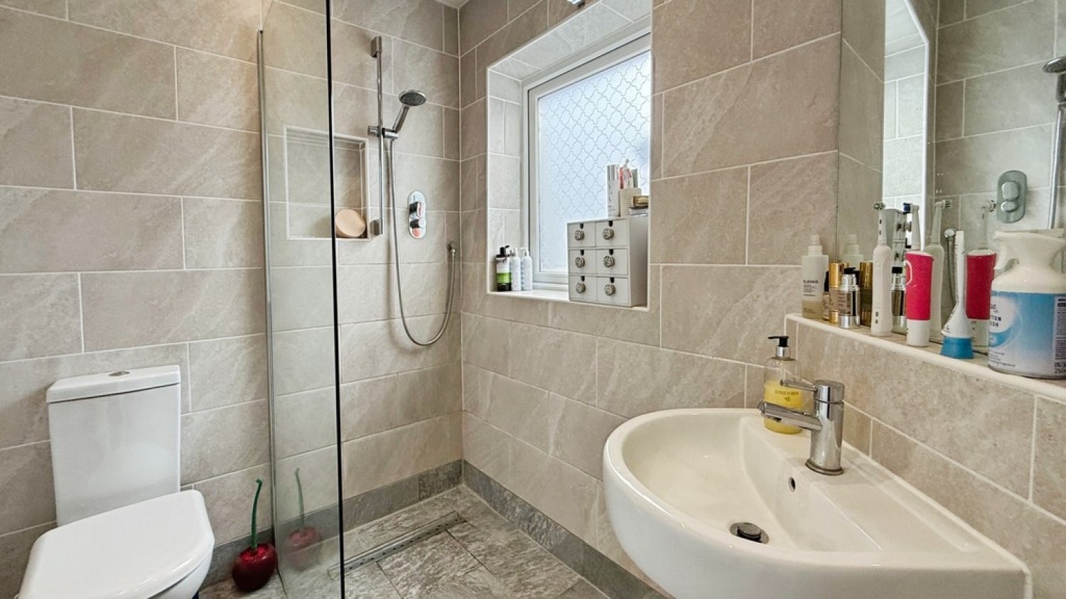 2 bedroom Bungalow for Sale Castle View, Westbury