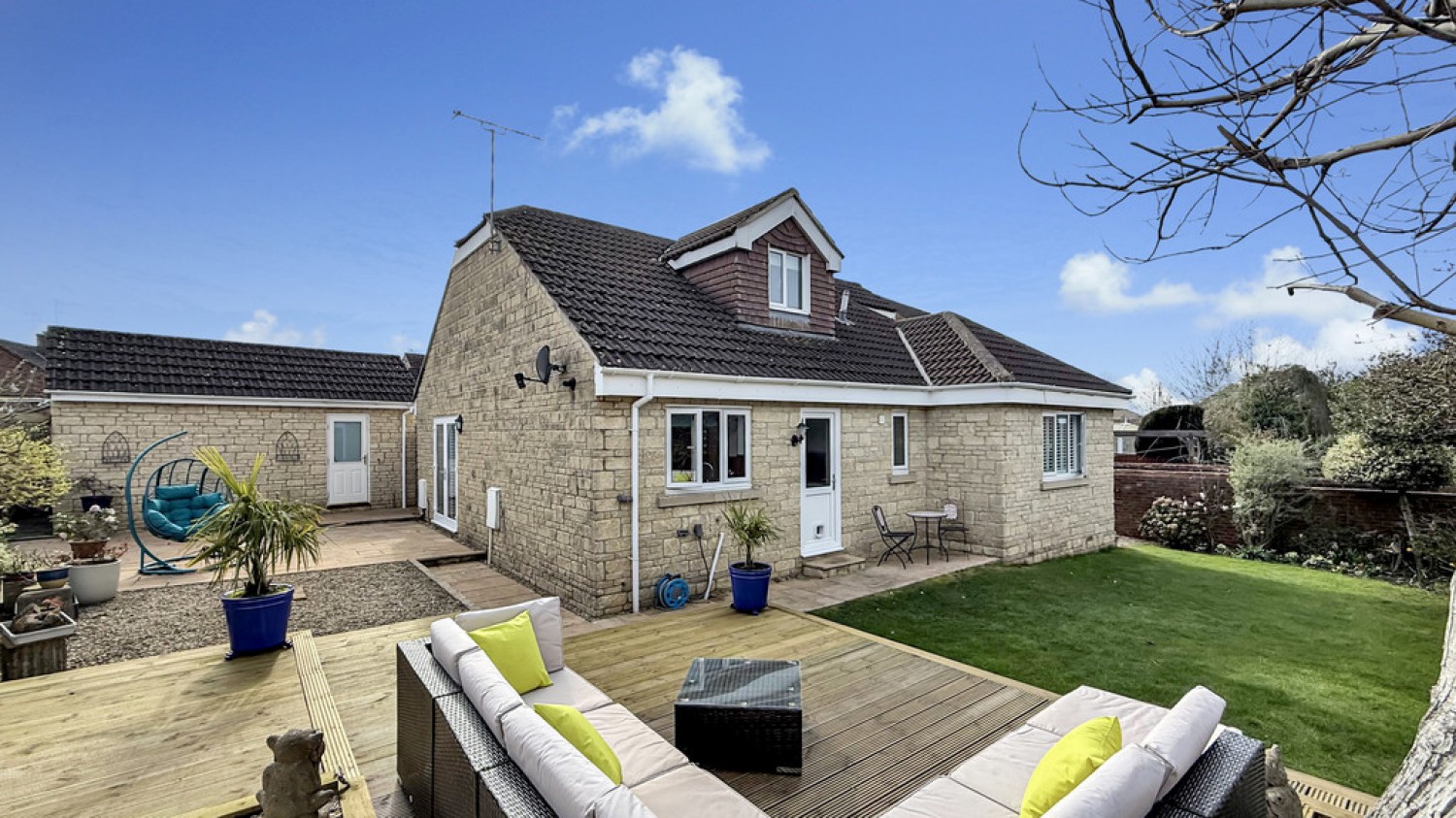 3 bedroom Bungalow for Sale Kings Orchard, Warminster