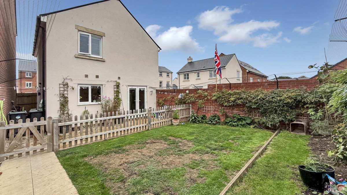 Flint Crescent, Westbury