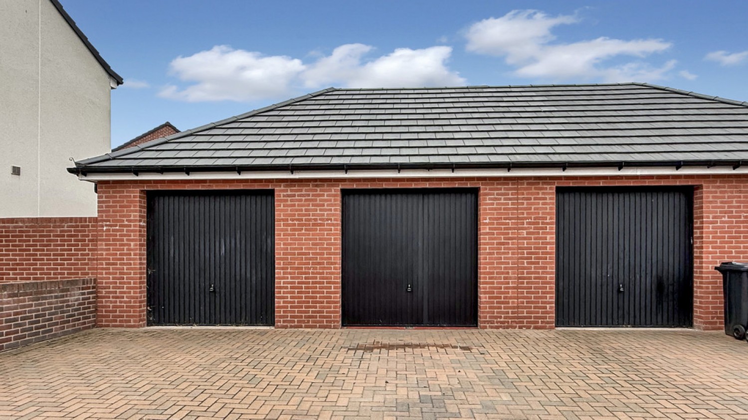 Flint Crescent, Westbury