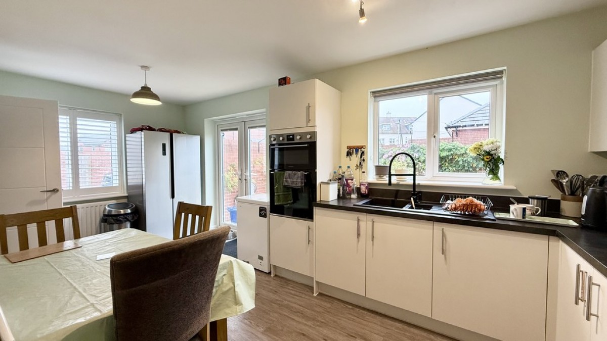 Flint Crescent, Westbury