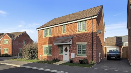 Saturn Close, Warminster