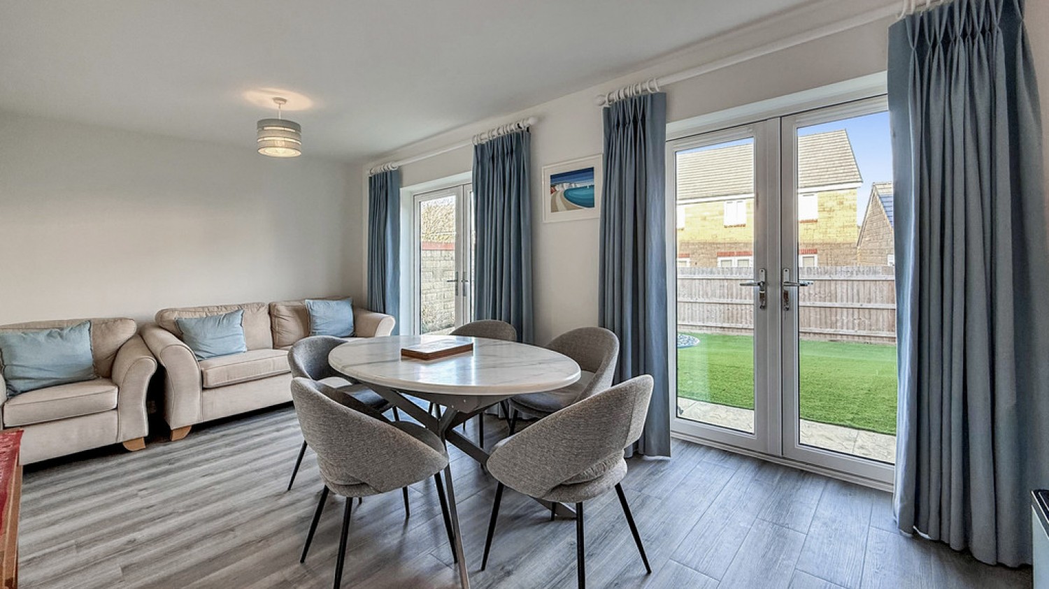 Saturn Close, Warminster