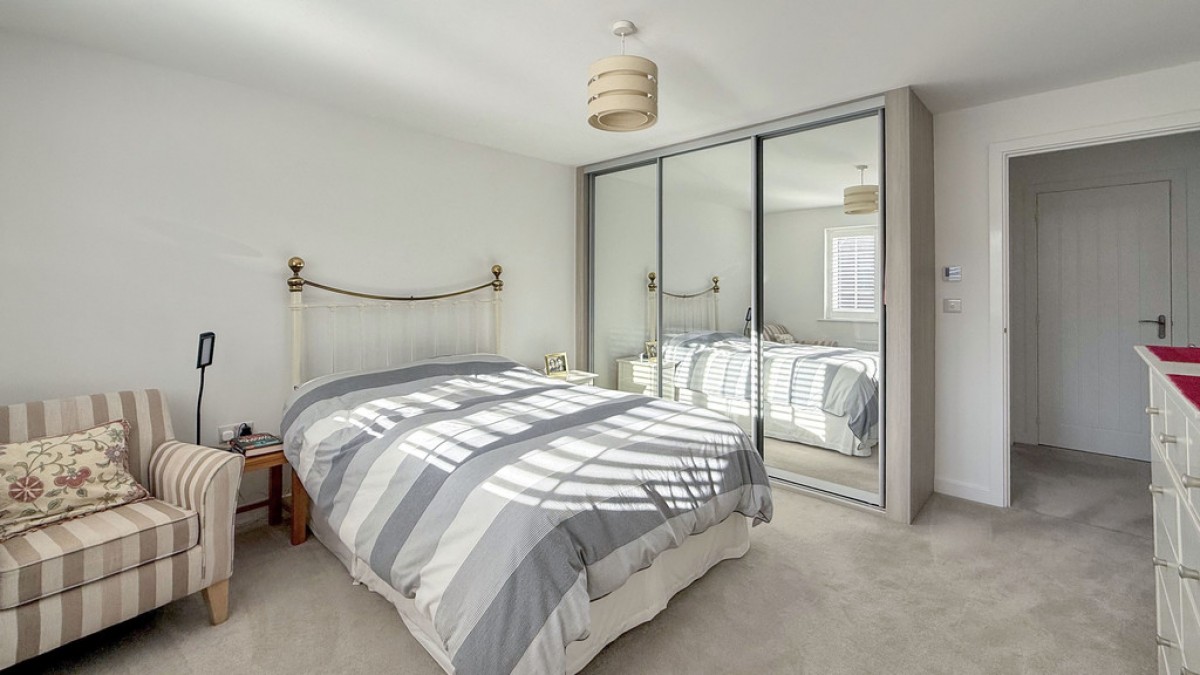 Saturn Close, Warminster