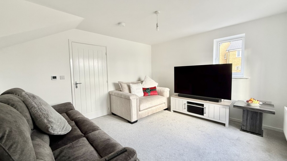 Gemini Drive, Warminster