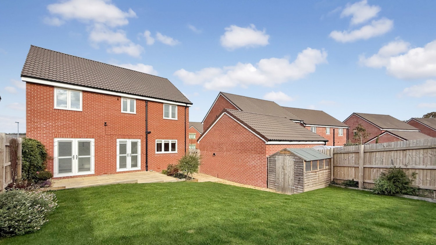 Saturn Close, Warminster