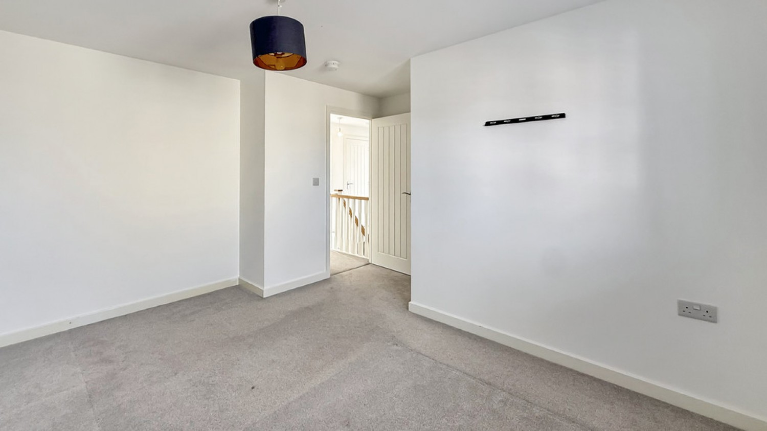 Saturn Close, Warminster