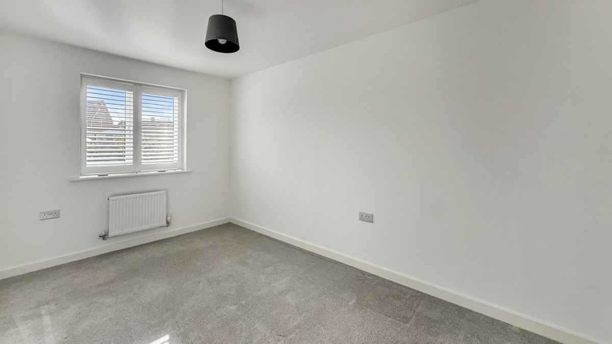 Saturn Close, Warminster