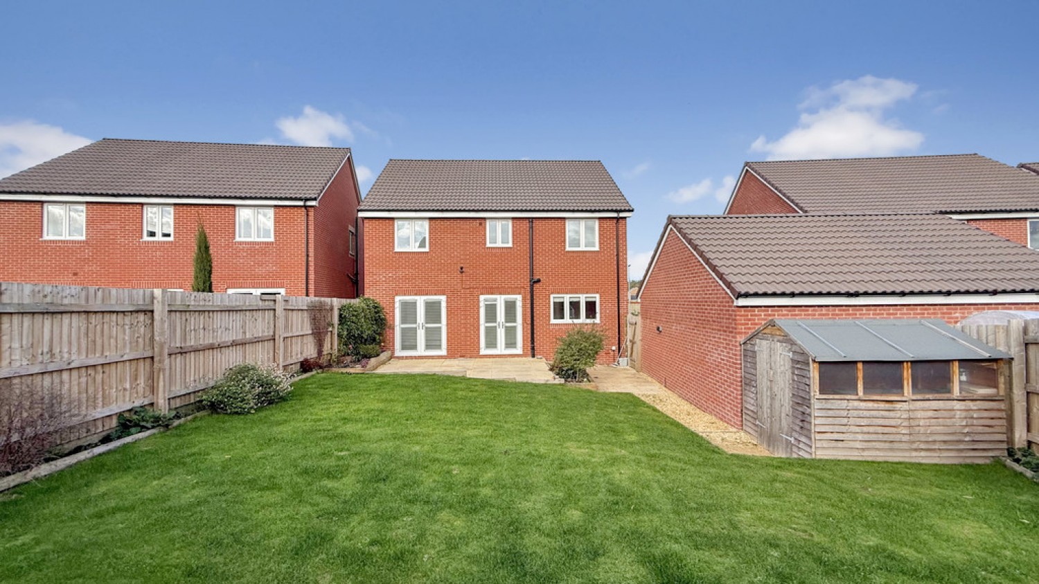 Saturn Close, Warminster