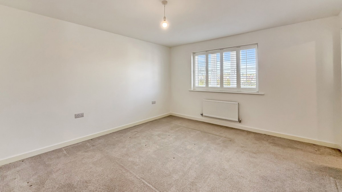 Saturn Close, Warminster