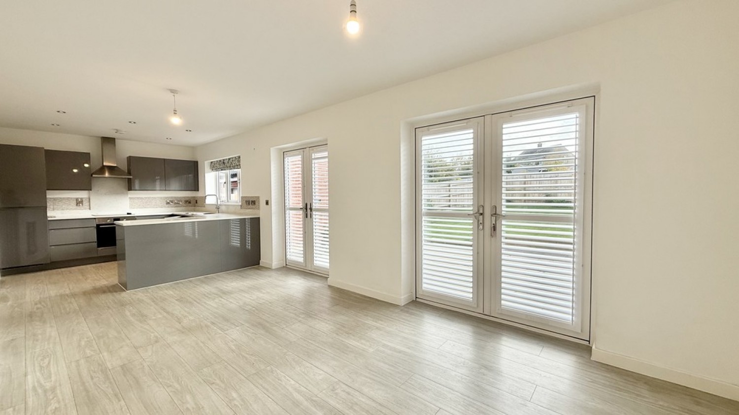 Saturn Close, Warminster