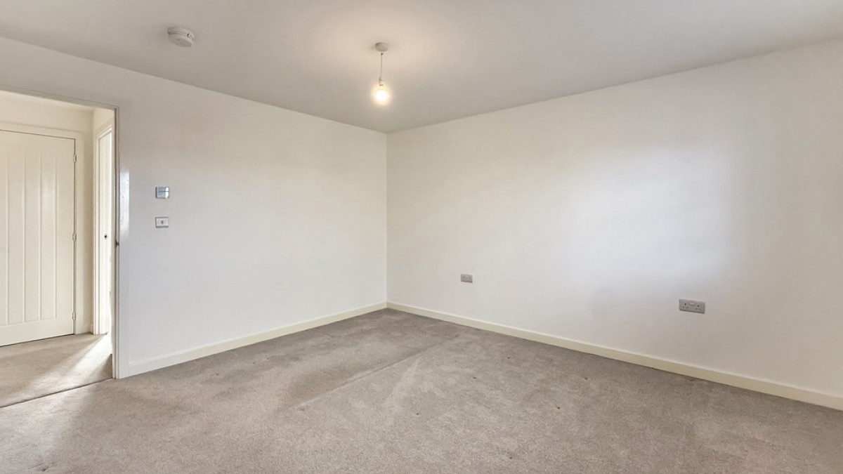 Saturn Close, Warminster