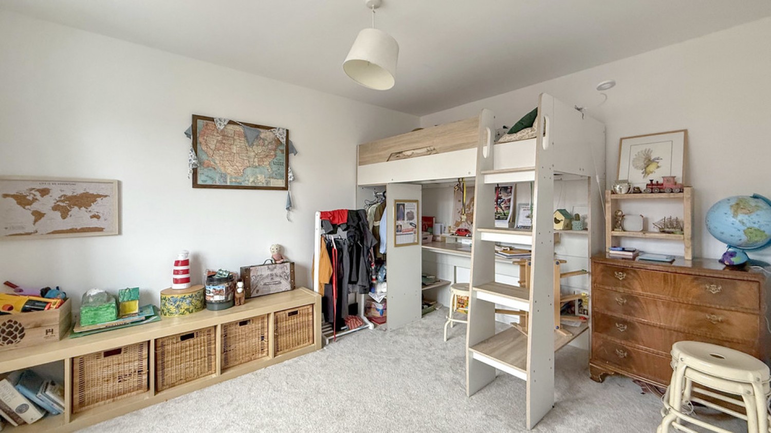 5 bedroom House for Sale Saturn Close, Warminster