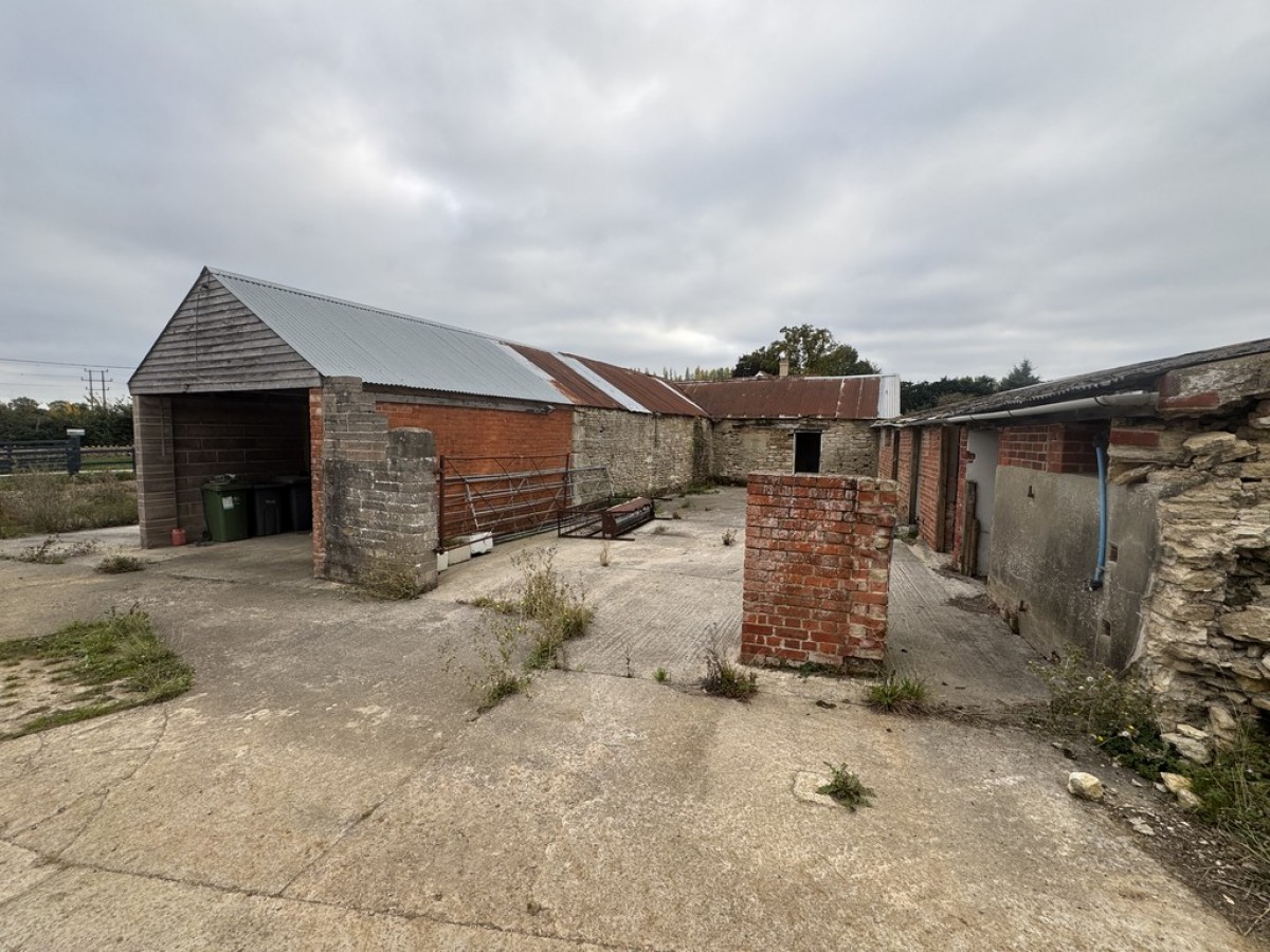 The Green, Broughton Gifford