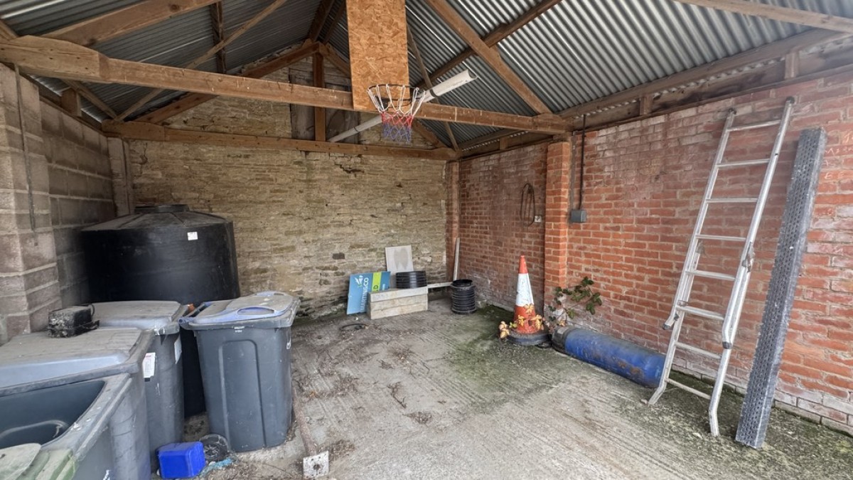 The Green, Broughton Gifford