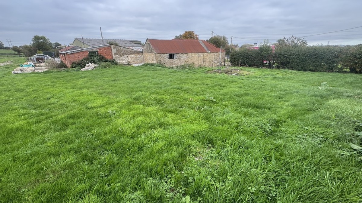 The Green, Broughton Gifford