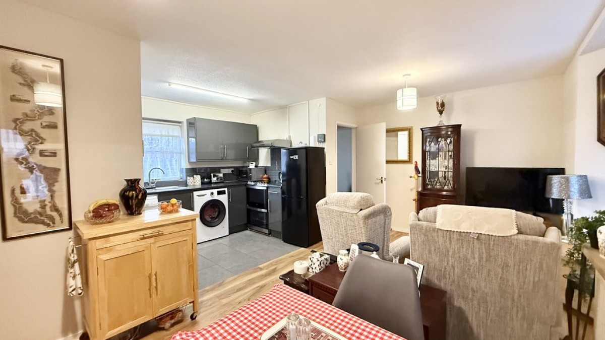 Merlin Court, Oldfield Road