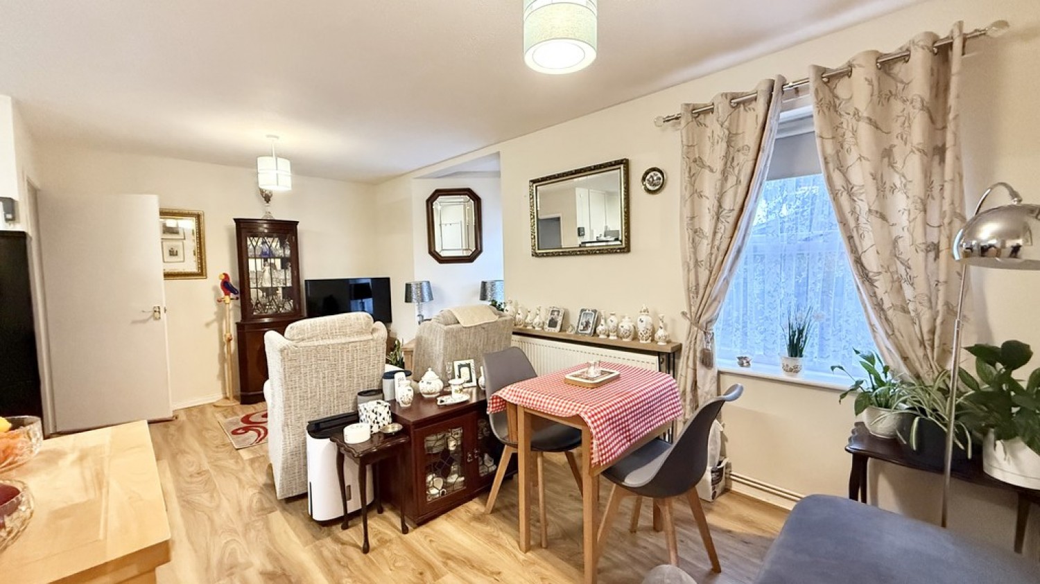 2 bedroom Flat for Sale Merlin Court, Oldfield Road